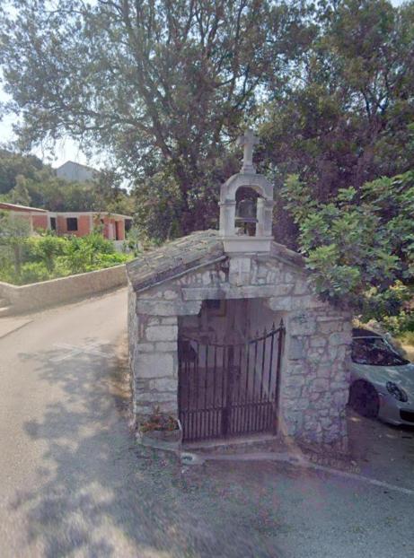 Holiday Home Villa Kastel Zrnovo Exteriör bild