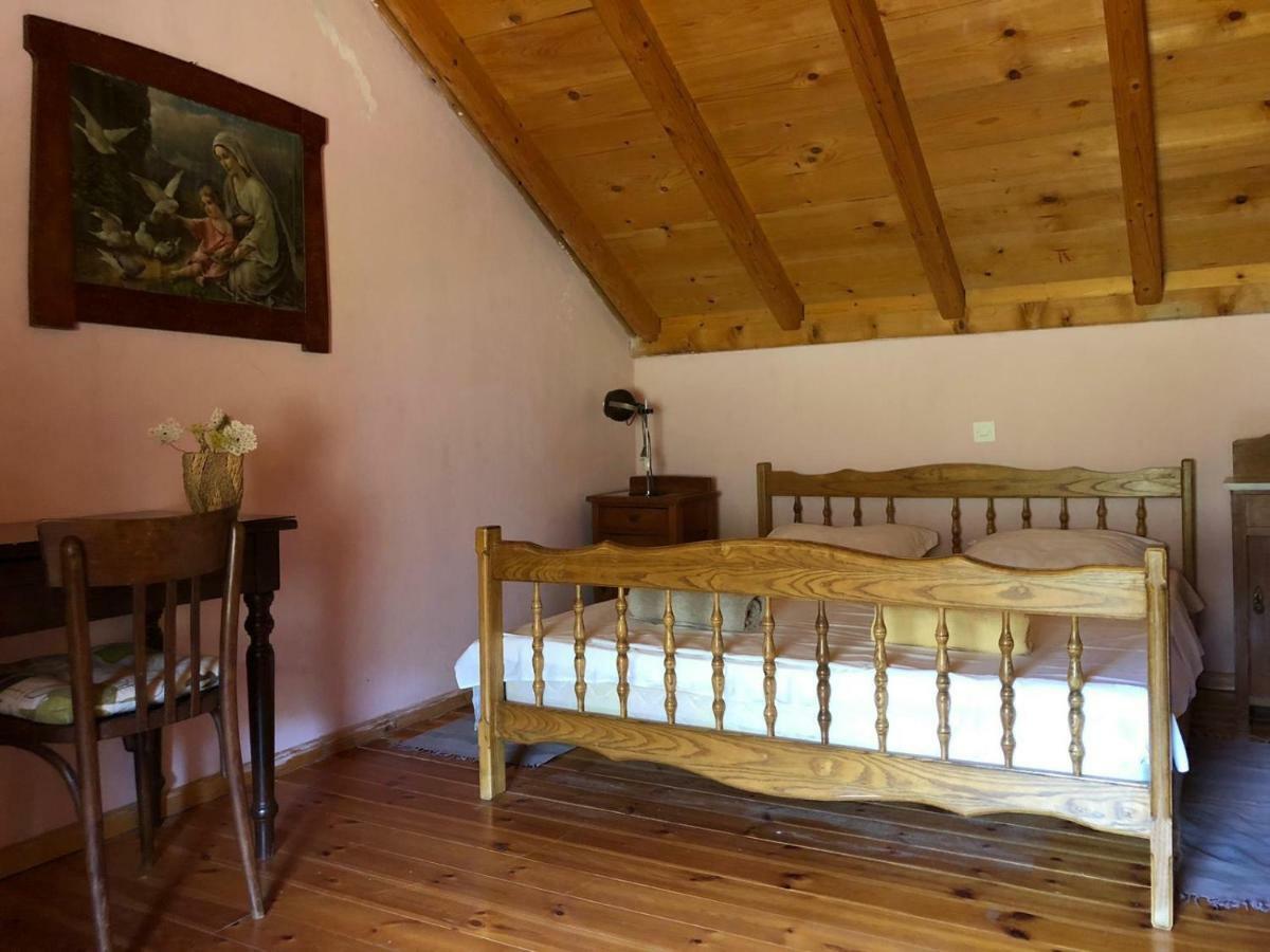 Holiday Home Villa Kastel Zrnovo Exteriör bild
