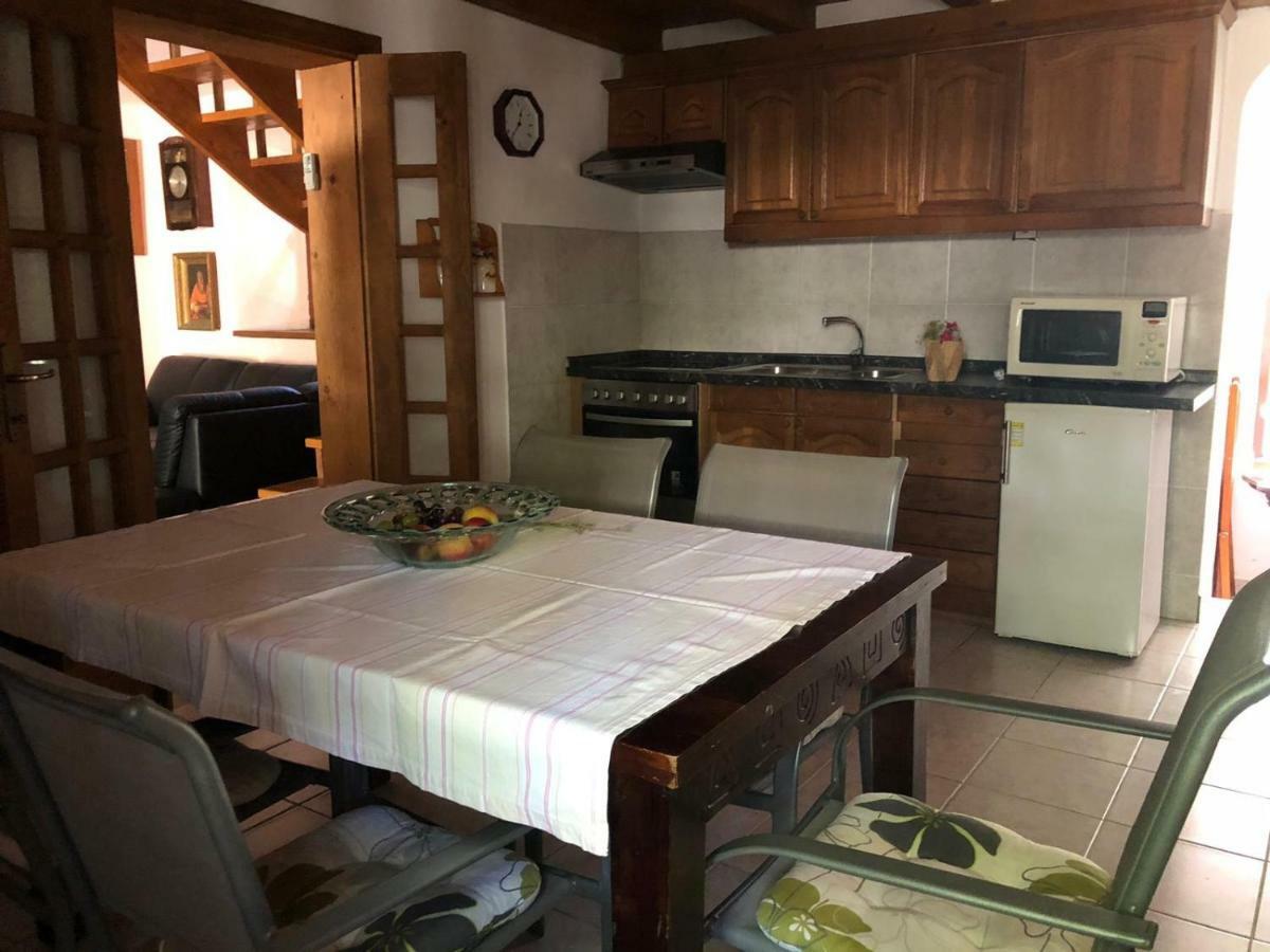 Holiday Home Villa Kastel Zrnovo Exteriör bild