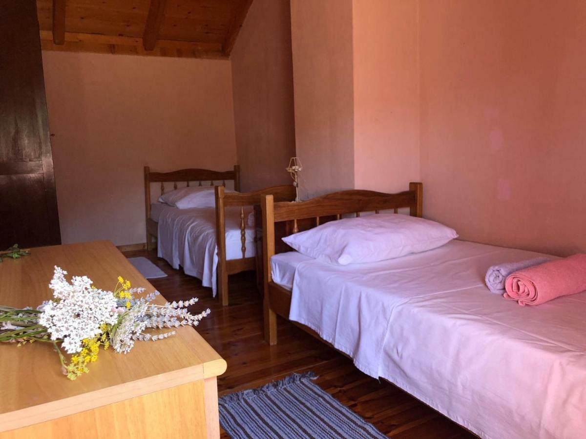 Holiday Home Villa Kastel Zrnovo Exteriör bild